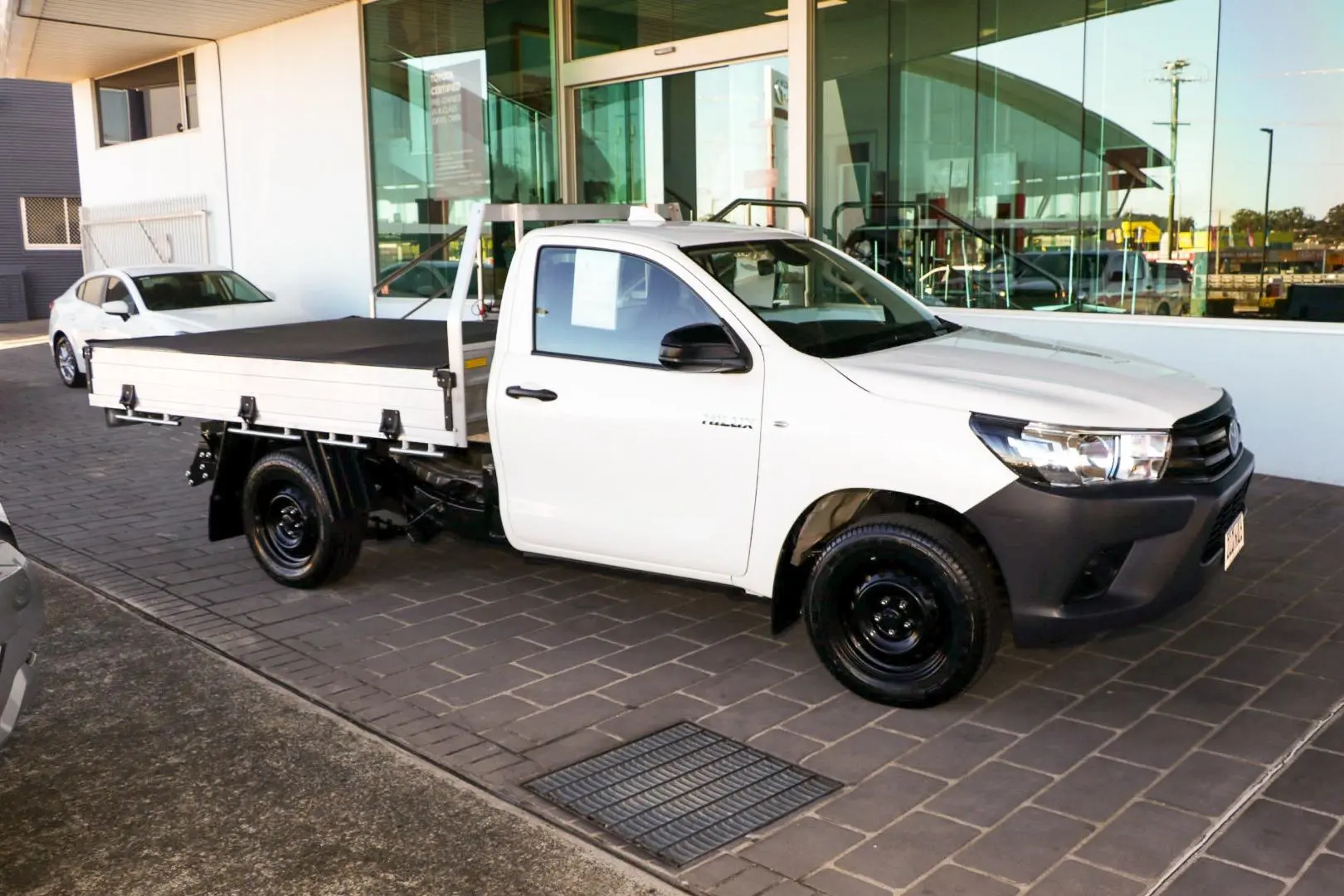 2022 Toyota Hilux Gallery Image 5