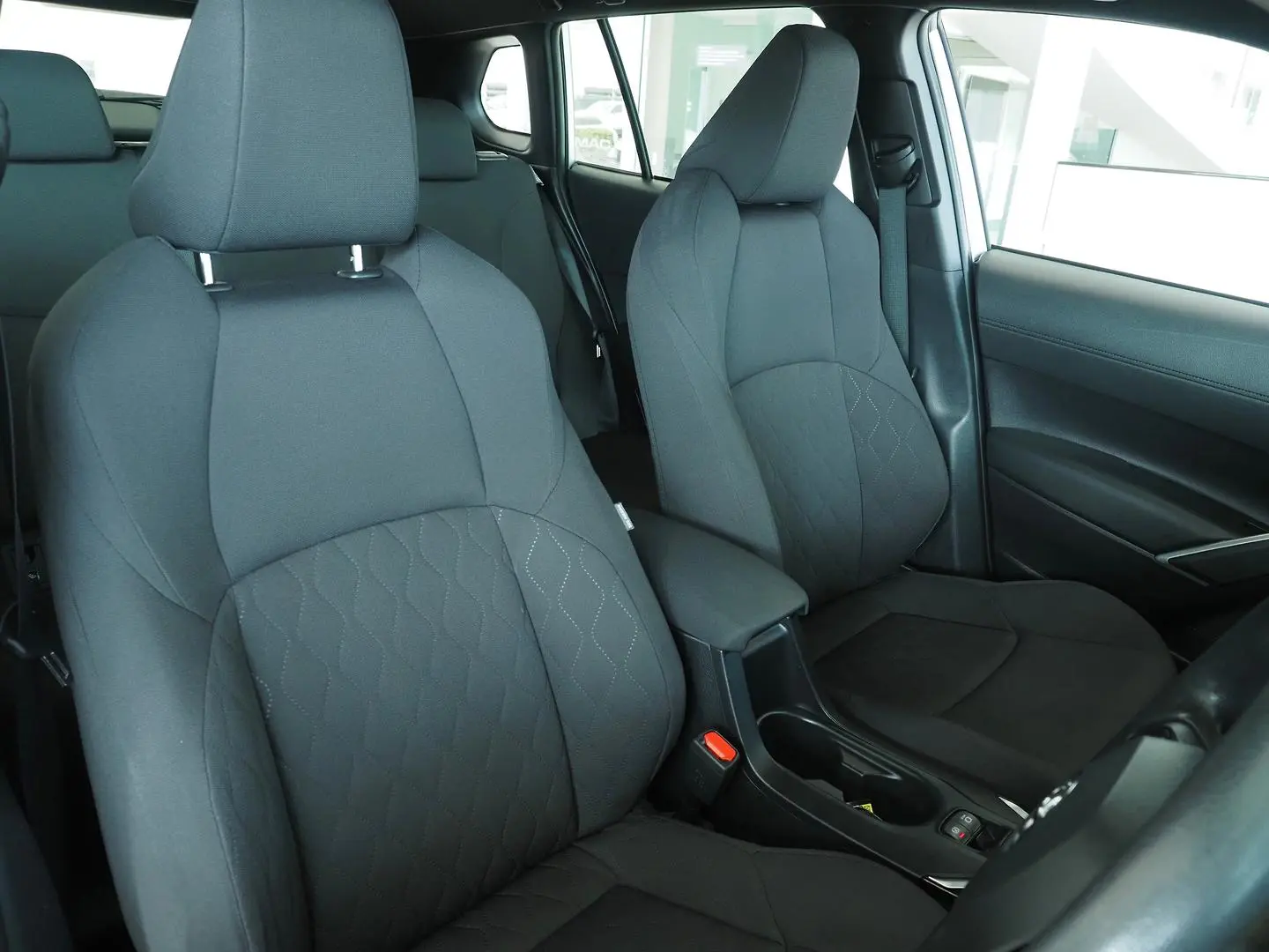 2023 Toyota Corolla Cross Gallery Image 18