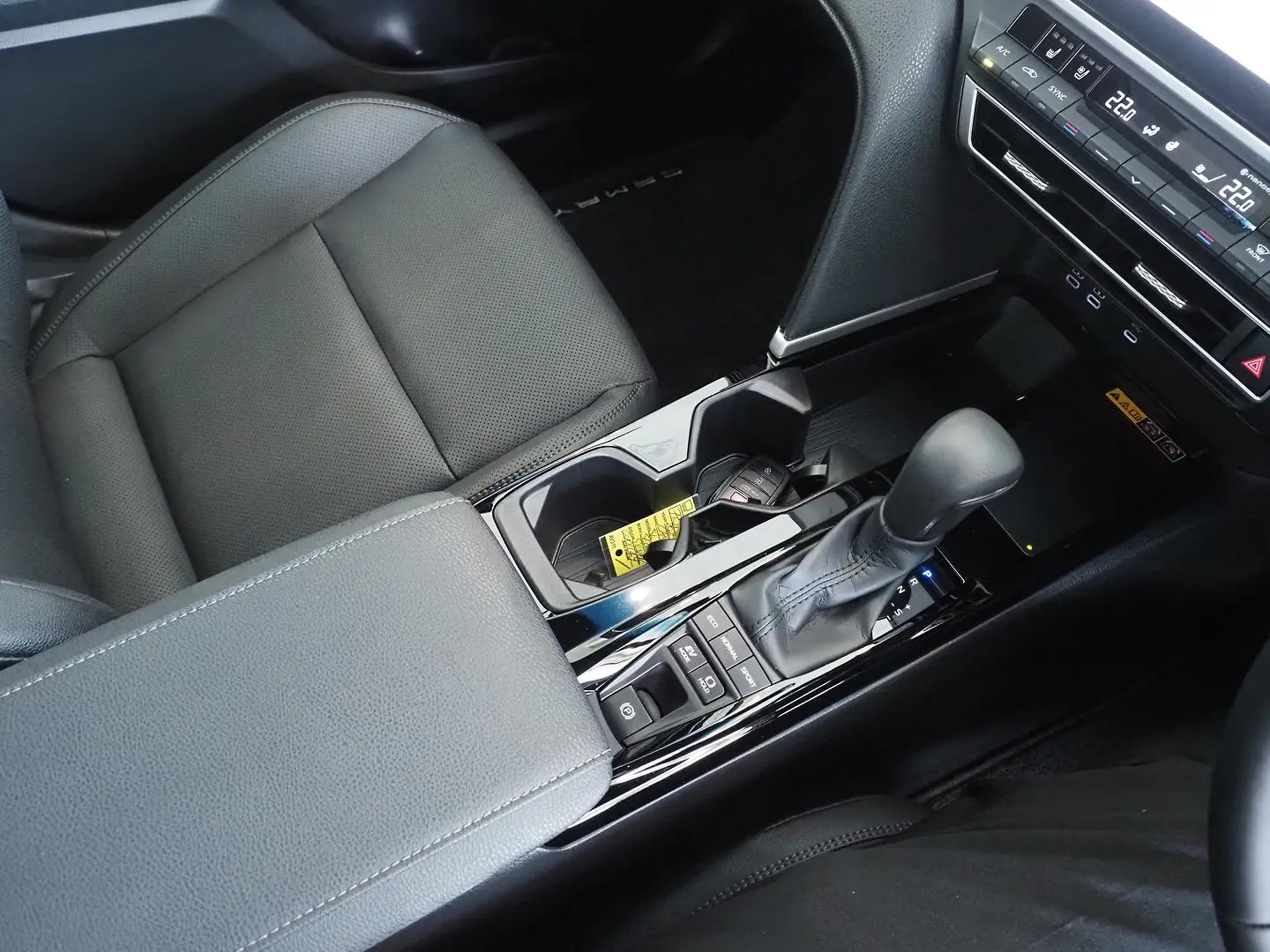 2026 Toyota Camry Gallery Image 19
