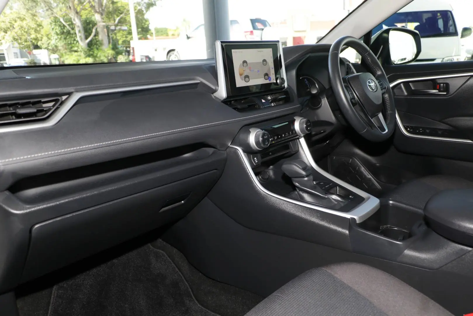 2023 Toyota RAV4 Gallery Image 9