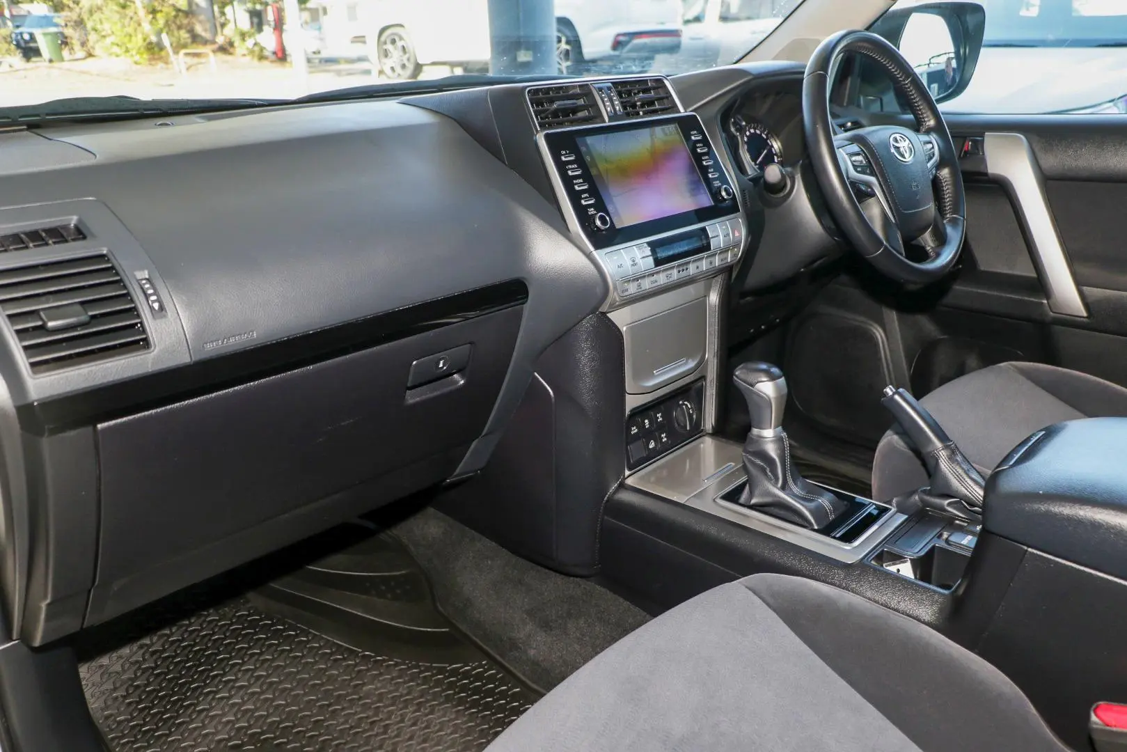 2023 Toyota Landcruiser Prado Gallery Image 9