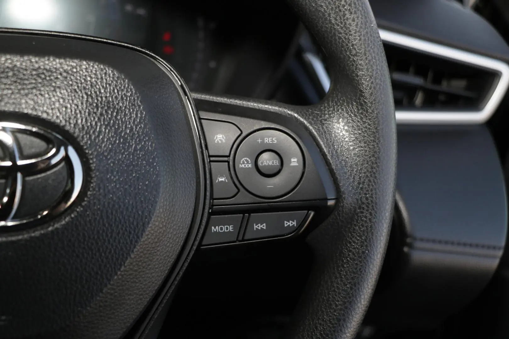 2023 Toyota Corolla Cross Gallery Image 14