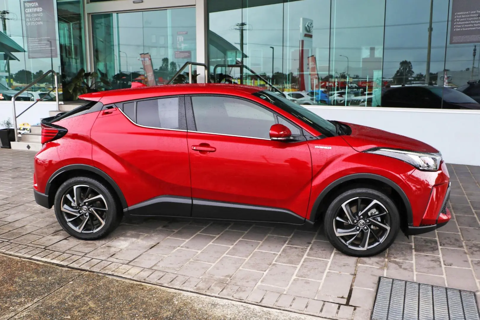 2021 Toyota C-HR Gallery Image 5