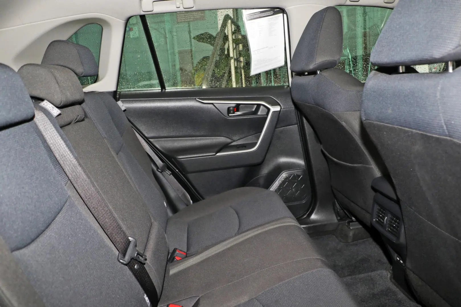 2025 Toyota RAV4 Gallery Image 10