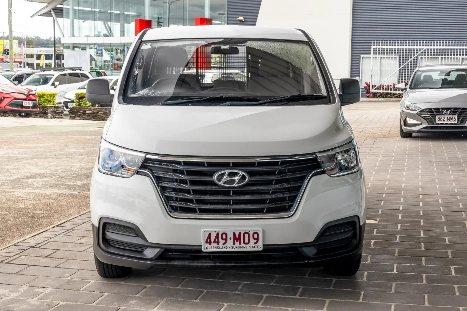 2020 Hyundai iLoad Gallery Image 4