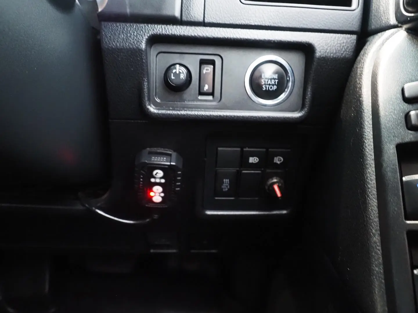 2018 Toyota Landcruiser Prado Gallery Image 29