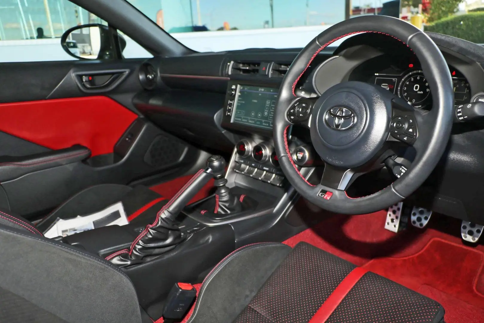2025 Toyota GR86 Gallery Image 7