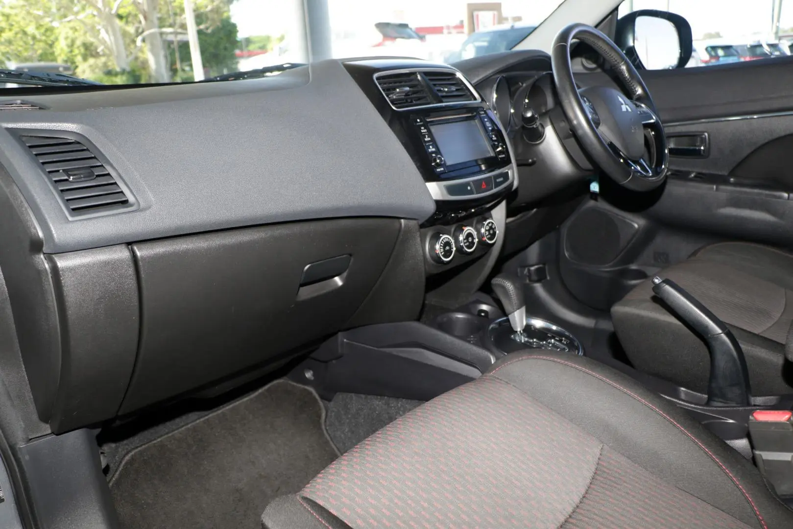 2017 Mitsubishi ASX Gallery Image 7