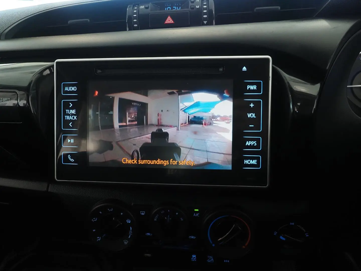 2019 Toyota Hilux Gallery Image 26