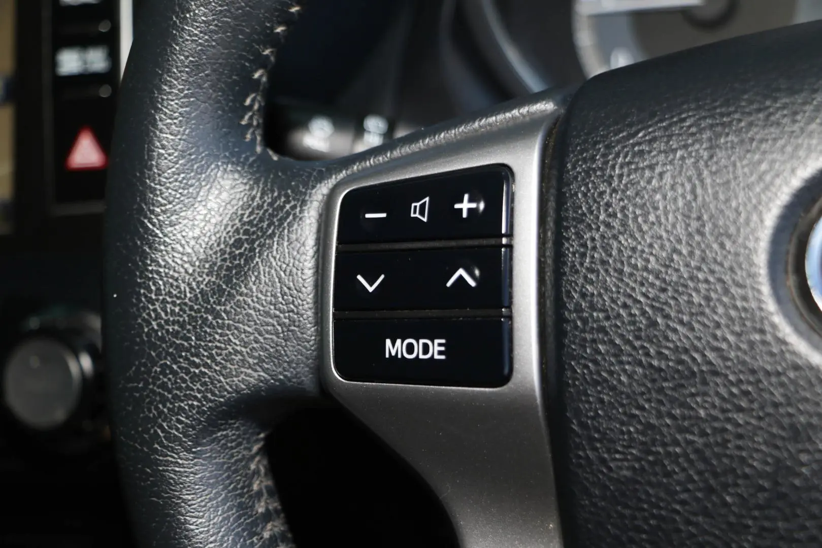 2017 Toyota Landcruiser Prado Gallery Image 18