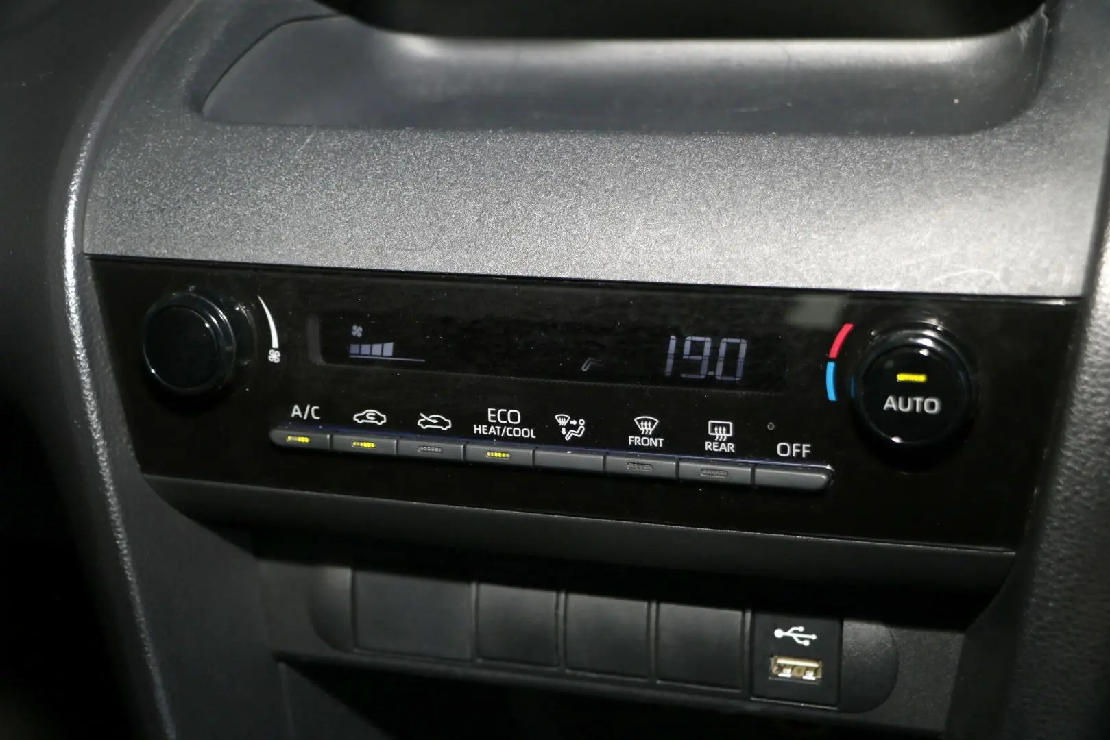2023 Toyota Yaris Cross Gallery Image 17