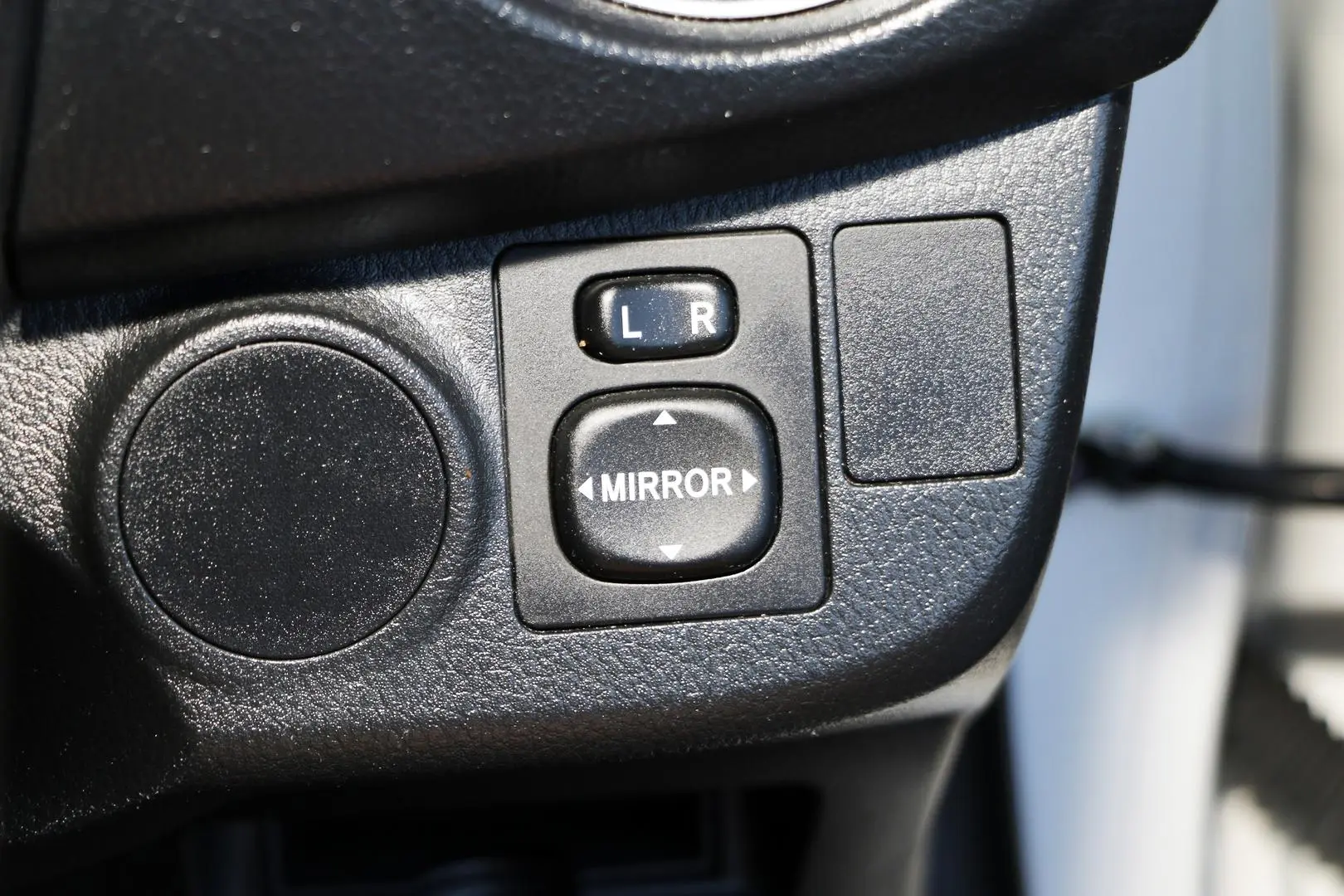 2018 Toyota Yaris Gallery Image 20