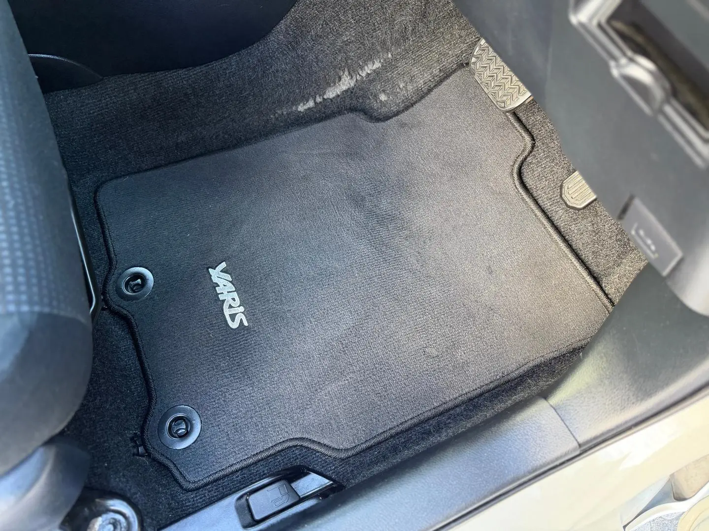 2019 Toyota Yaris Gallery Image 18