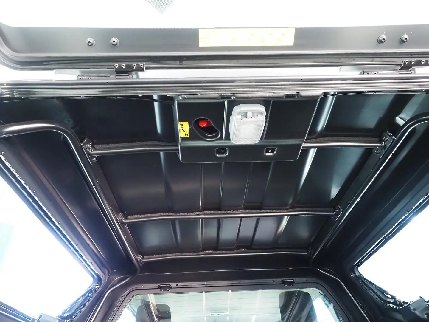 2025 Toyota Hilux Gallery Image 19