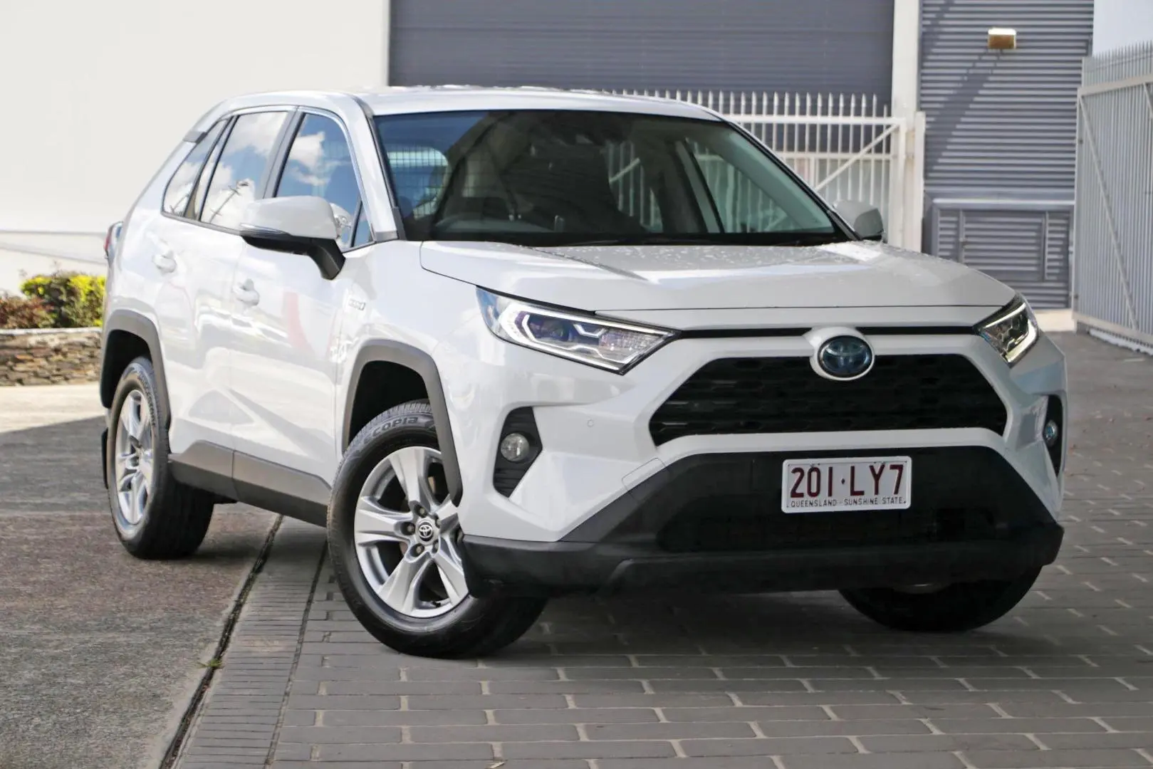 2020 Toyota Rav4 Gallery Image 1