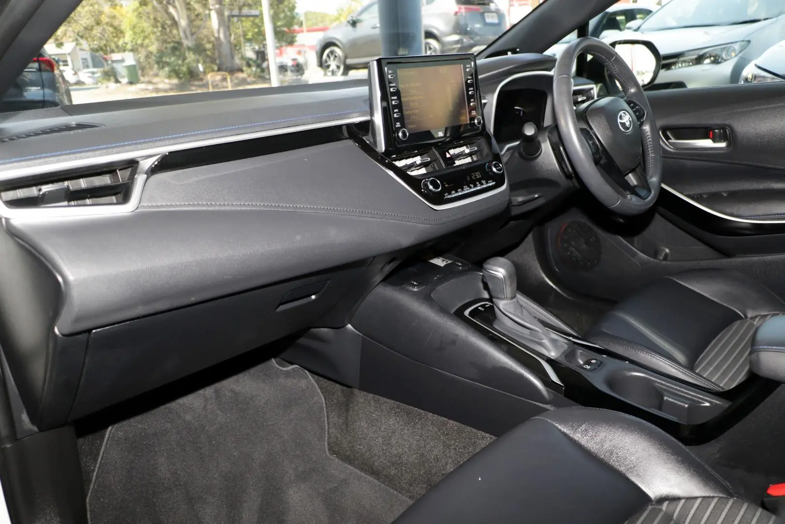 2019 Toyota Corolla Gallery Image 7