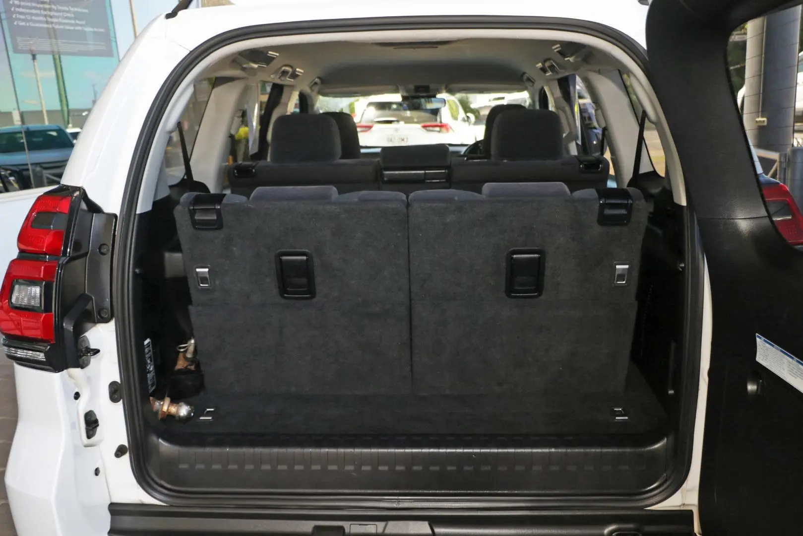 2021 Toyota Landcruiser Prado Gallery Image 21