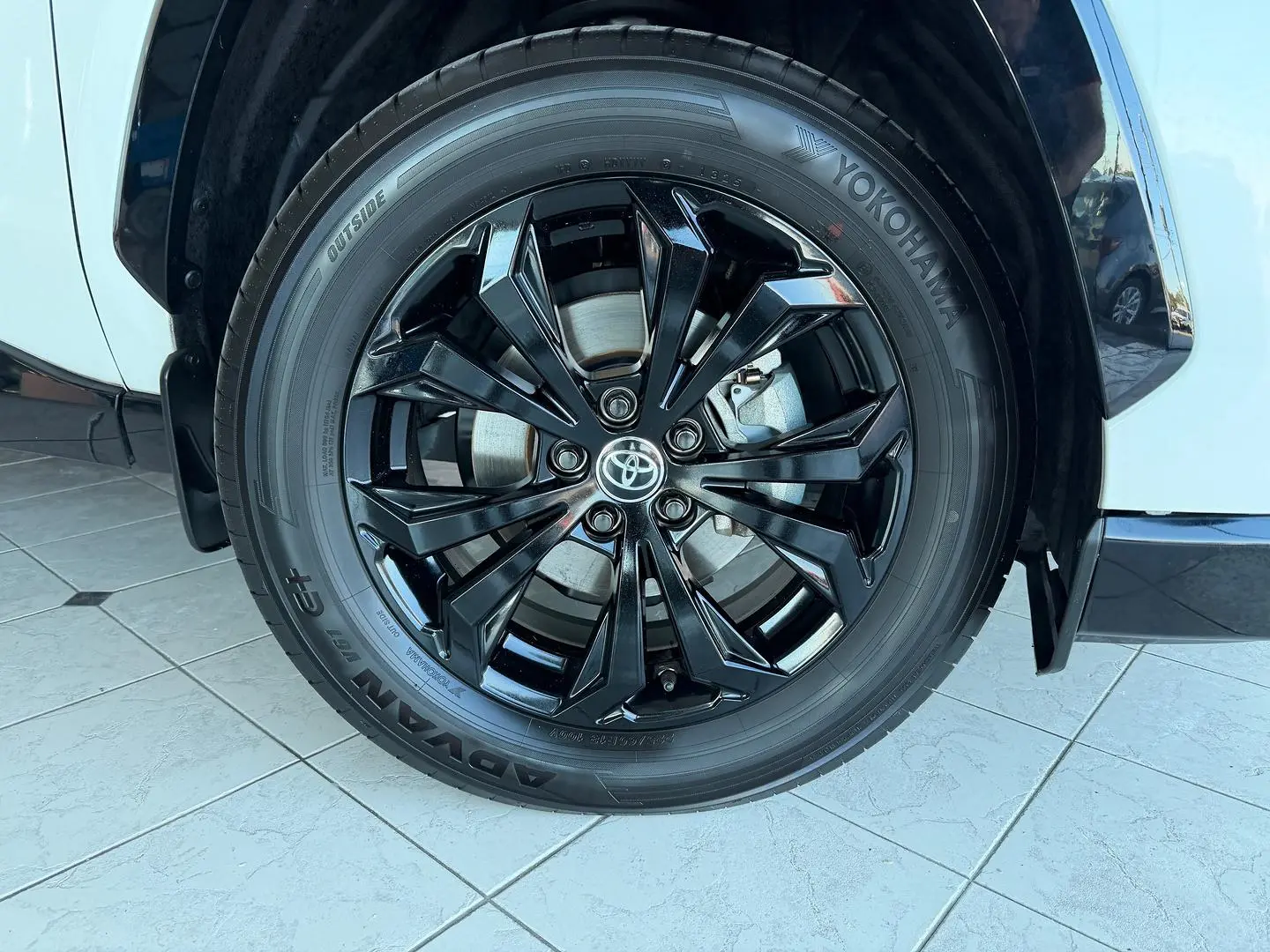 2022 Toyota RAV4 Gallery Image 14