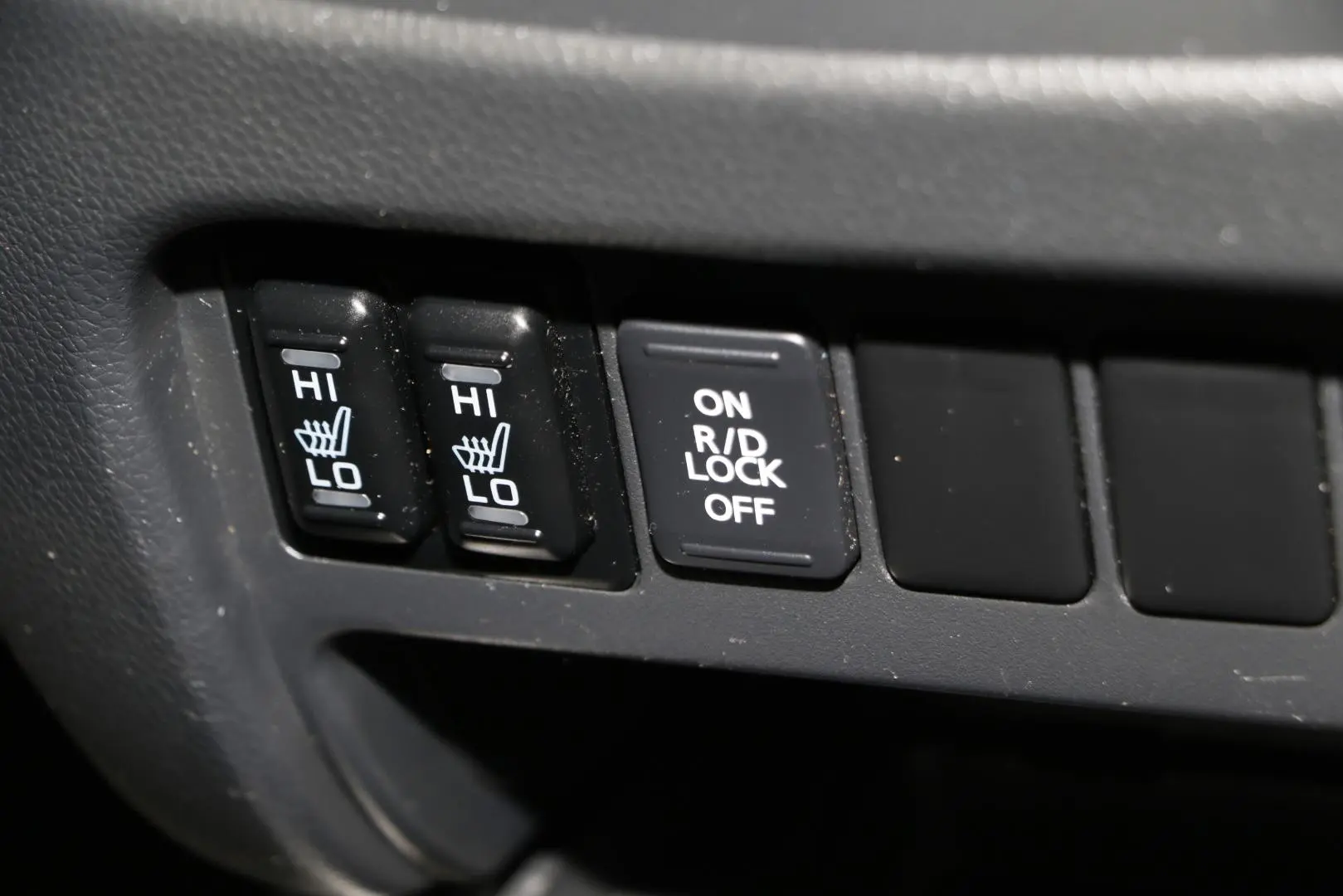 2018 Mitsubishi Triton Gallery Image 15