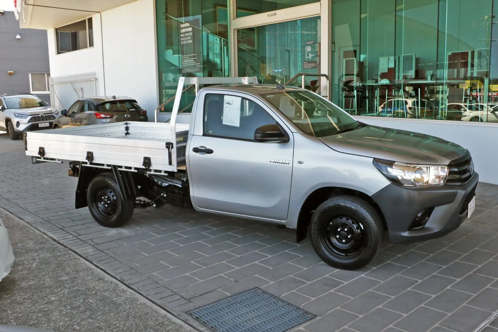 2021 Toyota Hilux Gallery Image 5