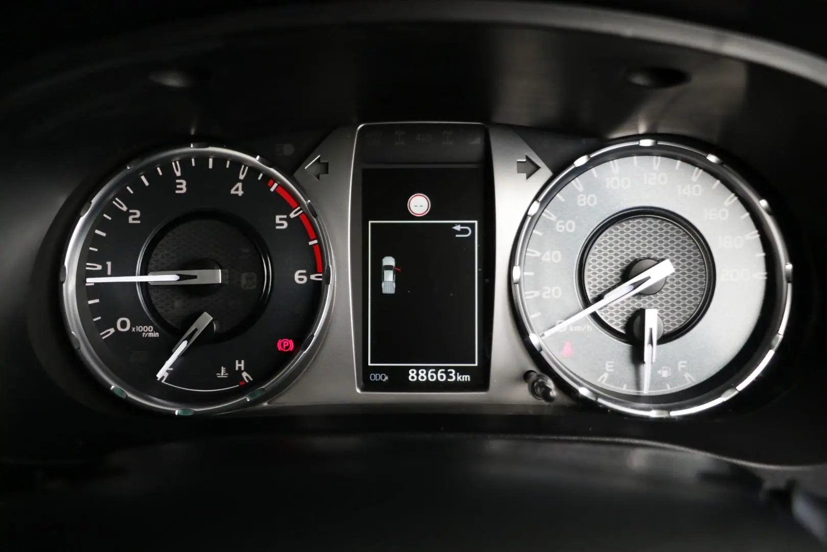 2021 Toyota Hilux Gallery Image 12