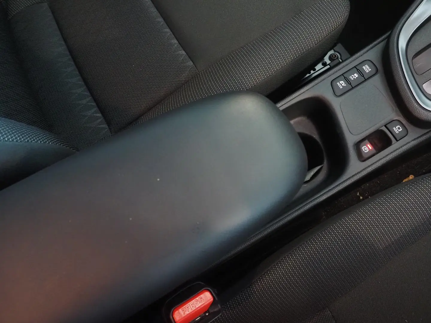 2024 Toyota Yaris Cross Gallery Image 21