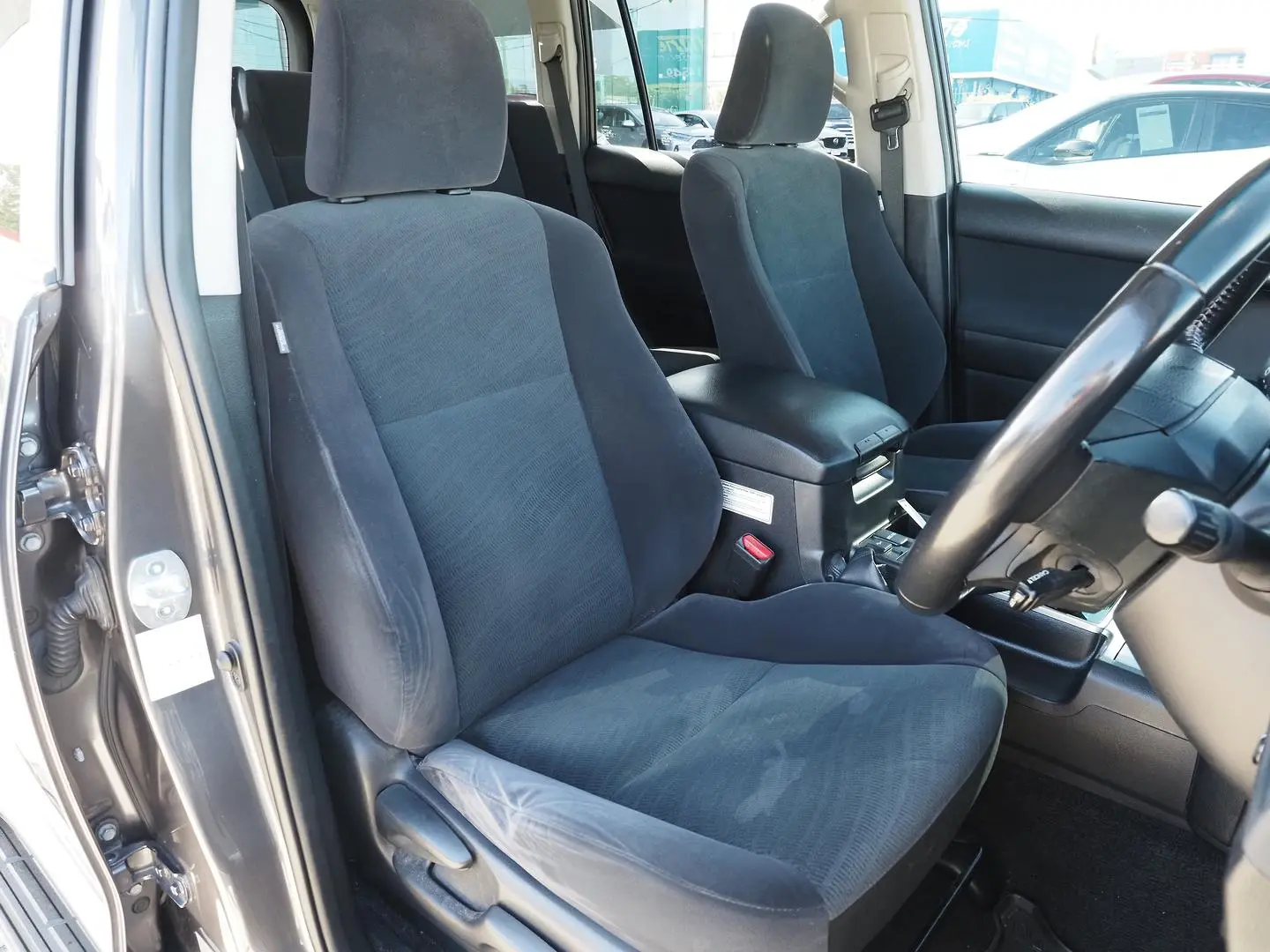 2020 Toyota Landcruiser Prado Gallery Image 17