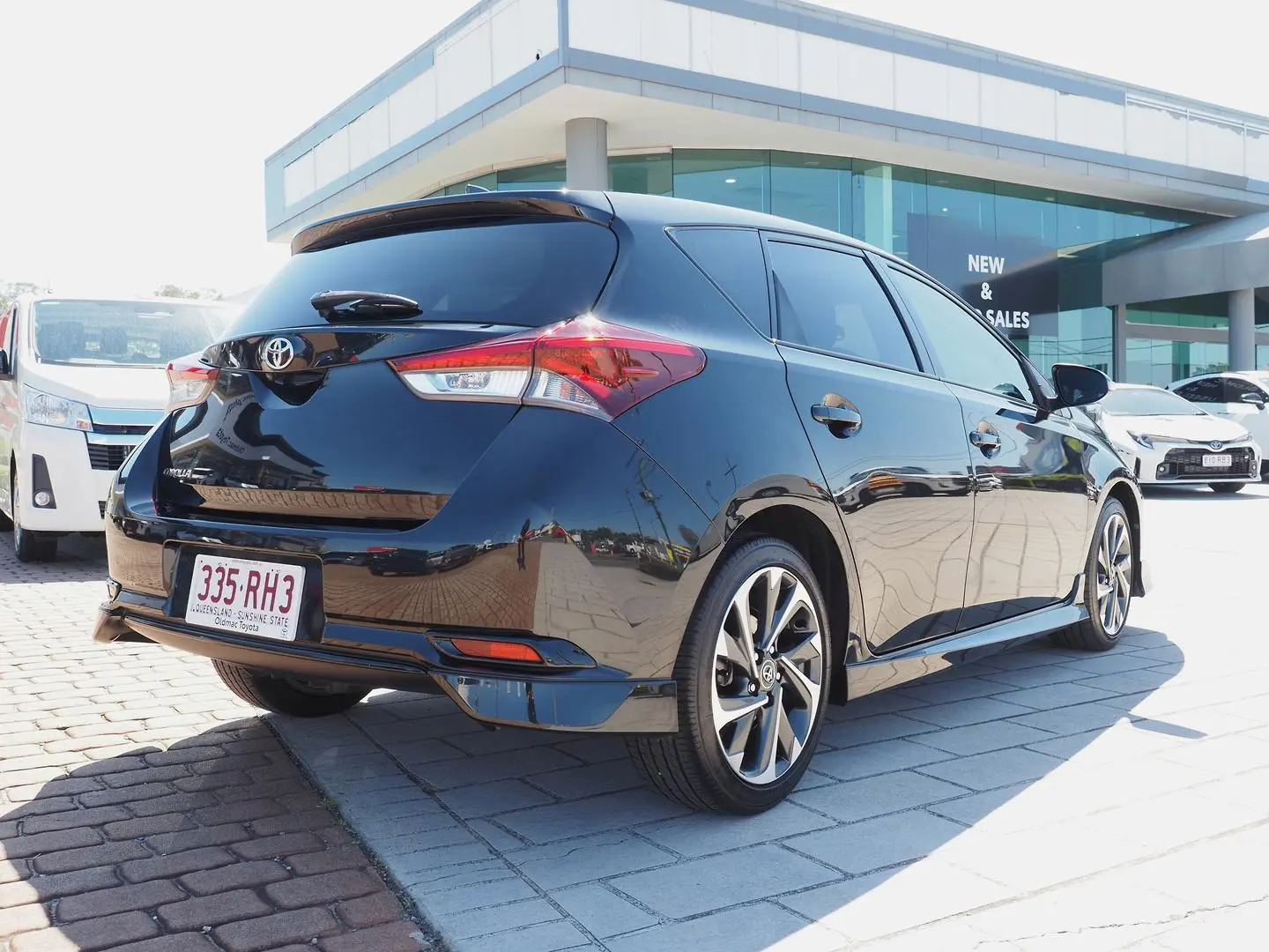 2016 Toyota Corolla Gallery Image 8