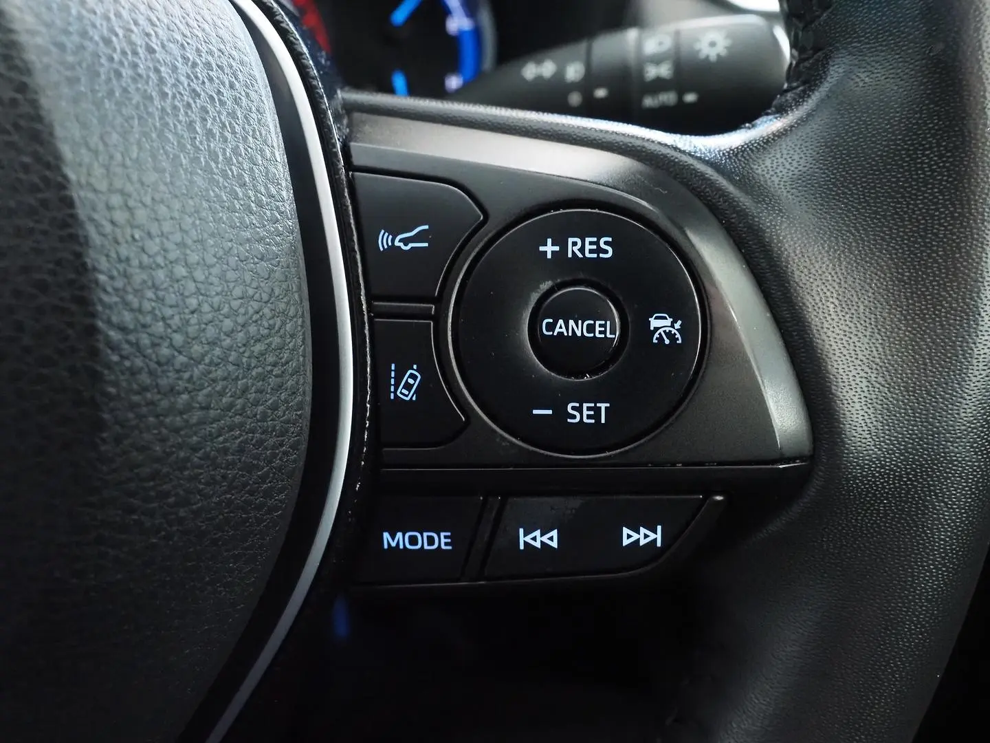 2021 Toyota RAV4 Gallery Image 27
