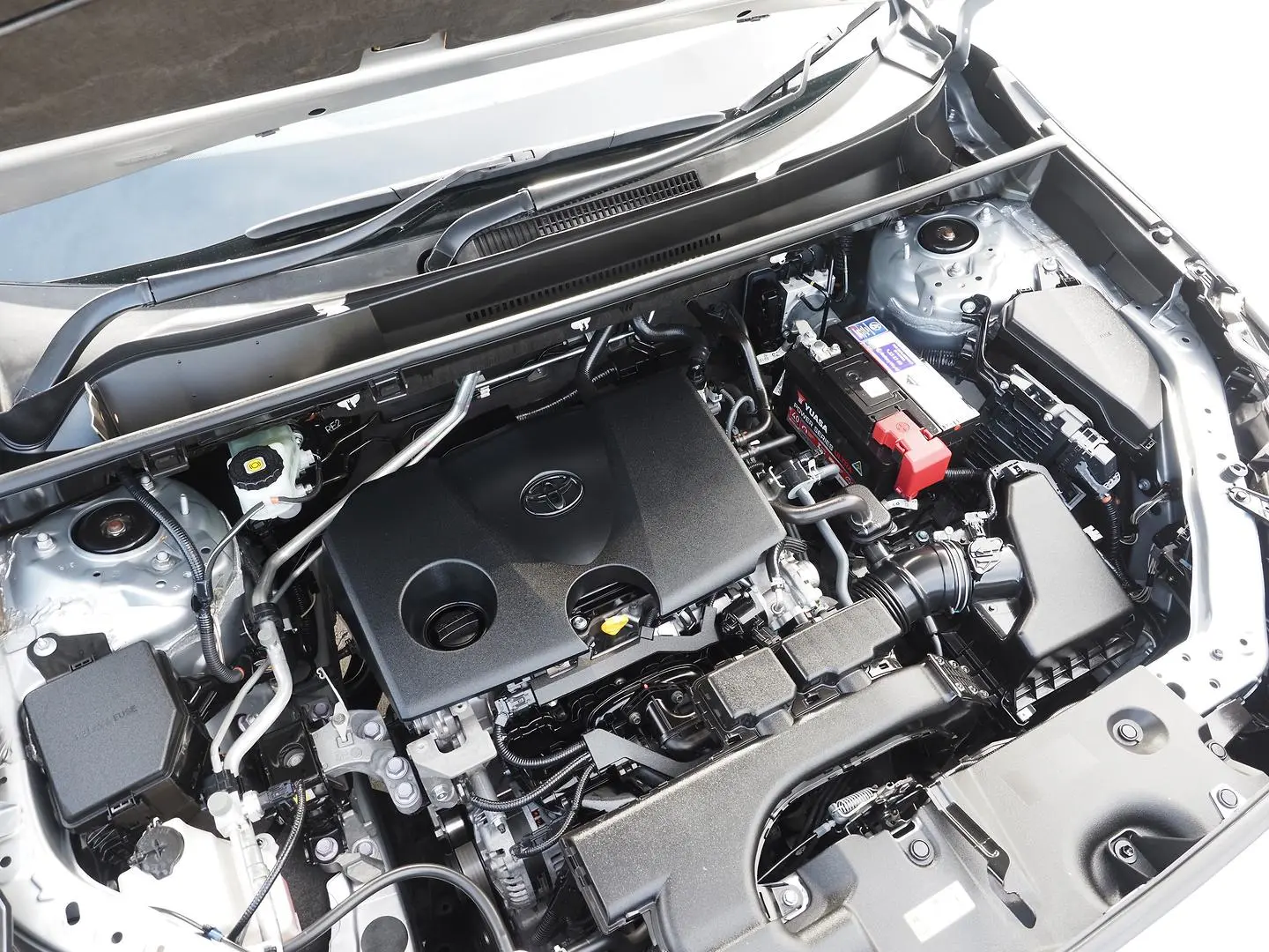 2020 Toyota RAV4 Gallery Image 5