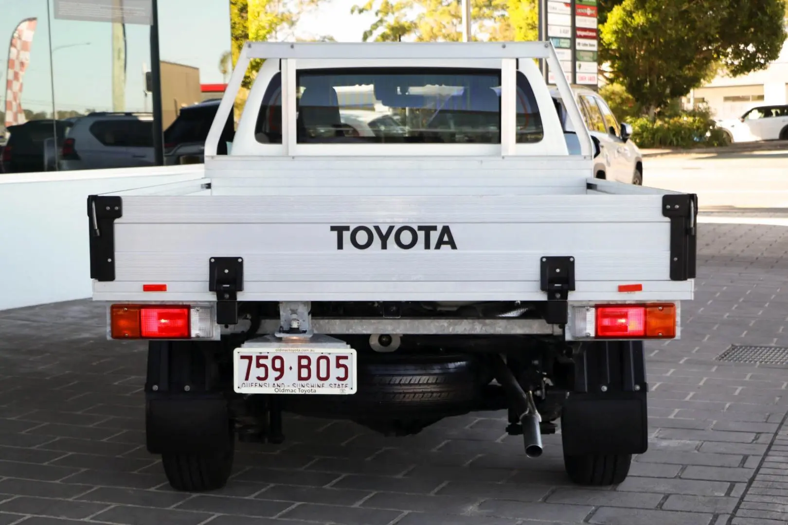 2021 Toyota Hilux Gallery Image 4