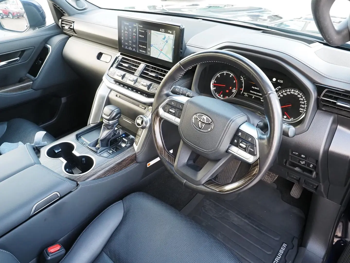 2023 Toyota Landcruiser Gallery Image 4