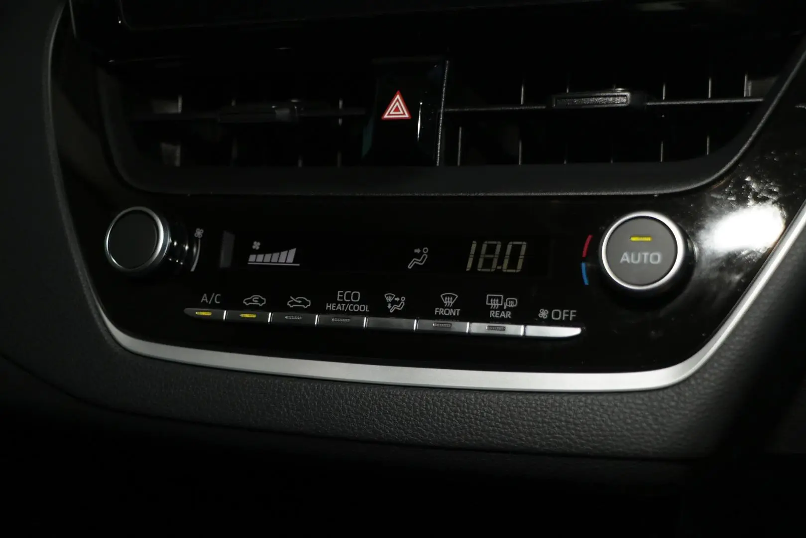 2025 Toyota Corolla Gallery Image 19