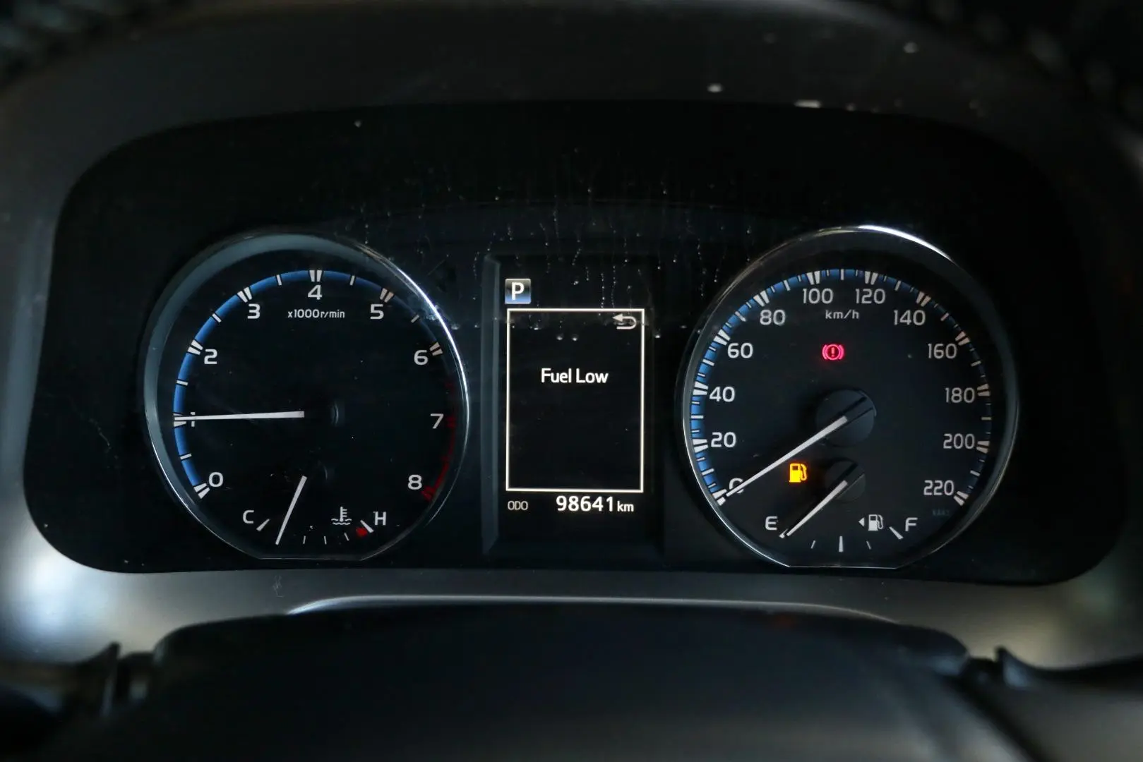 2016 Toyota RAV4 Gallery Image 11