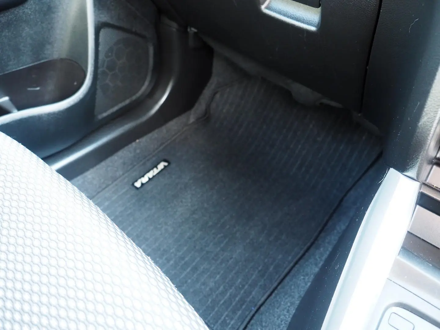 2017 Suzuki Vitara Gallery Image 24