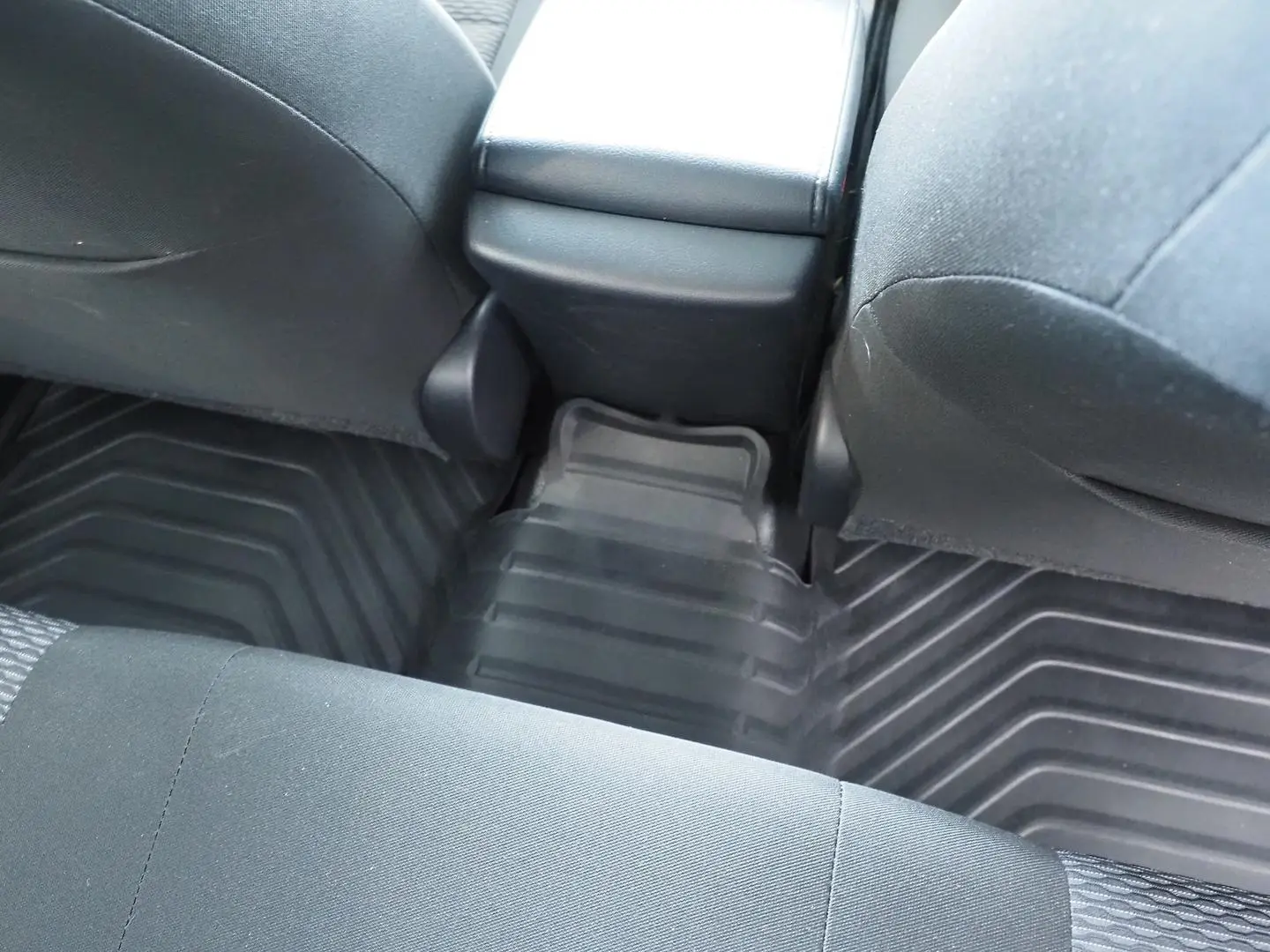 2026 Toyota Hilux Gallery Image 14