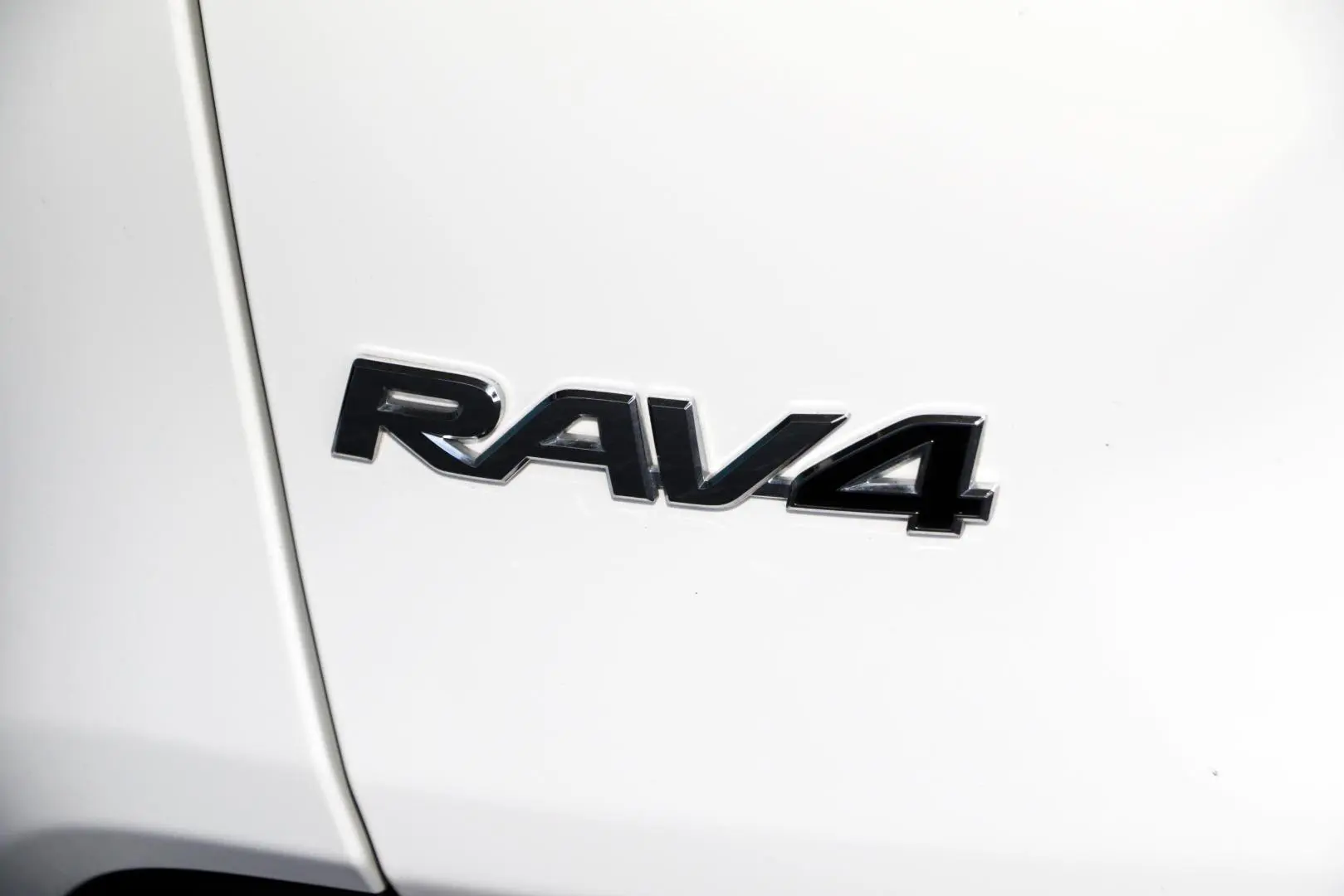 2025 Toyota RAV4 Gallery Image 21