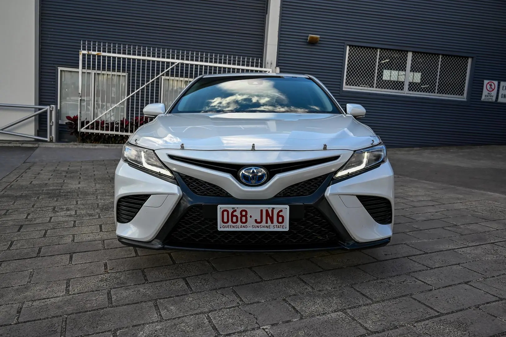 2020 Toyota Camry Gallery Image 4