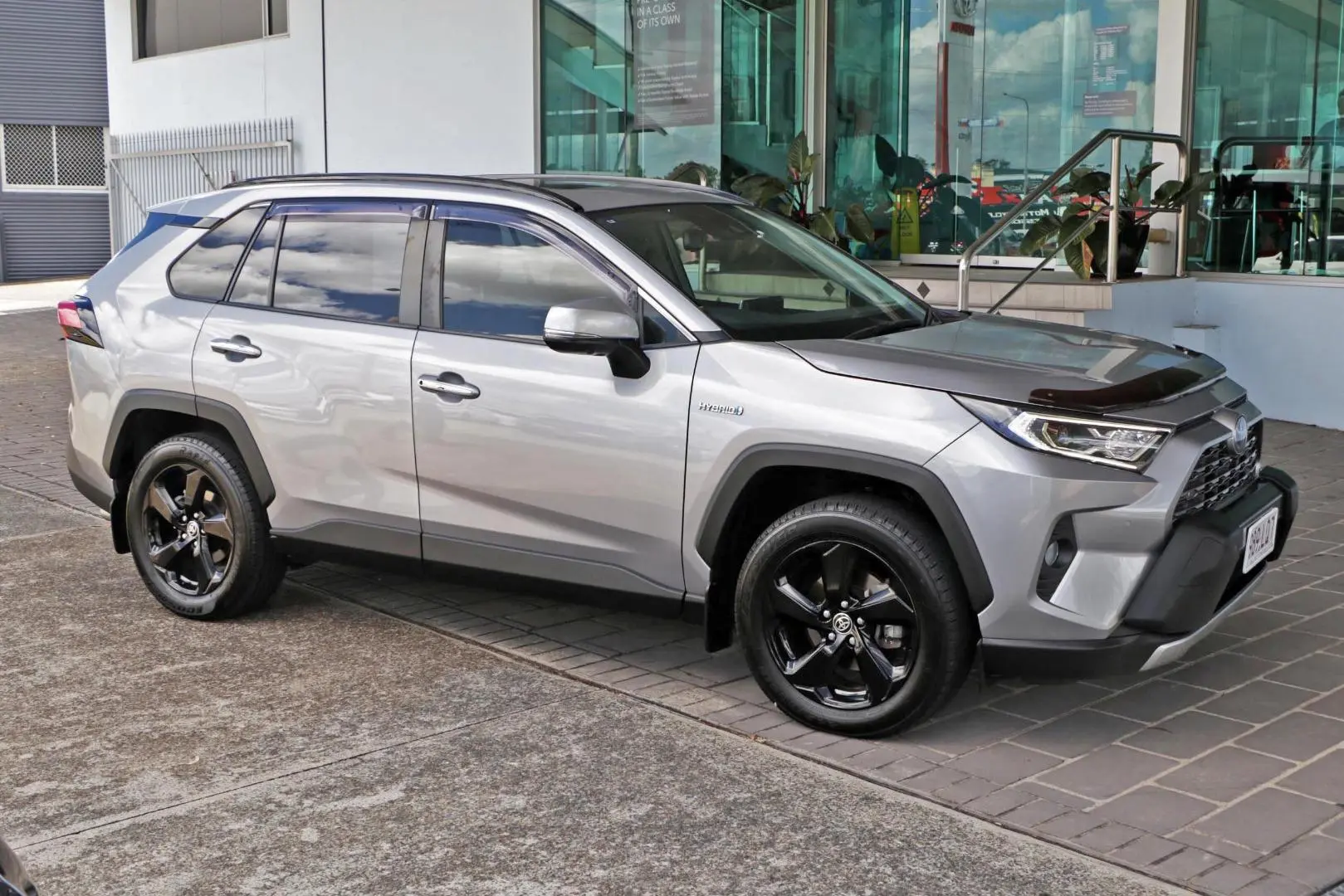 2020 Toyota Rav4 Gallery Image 5