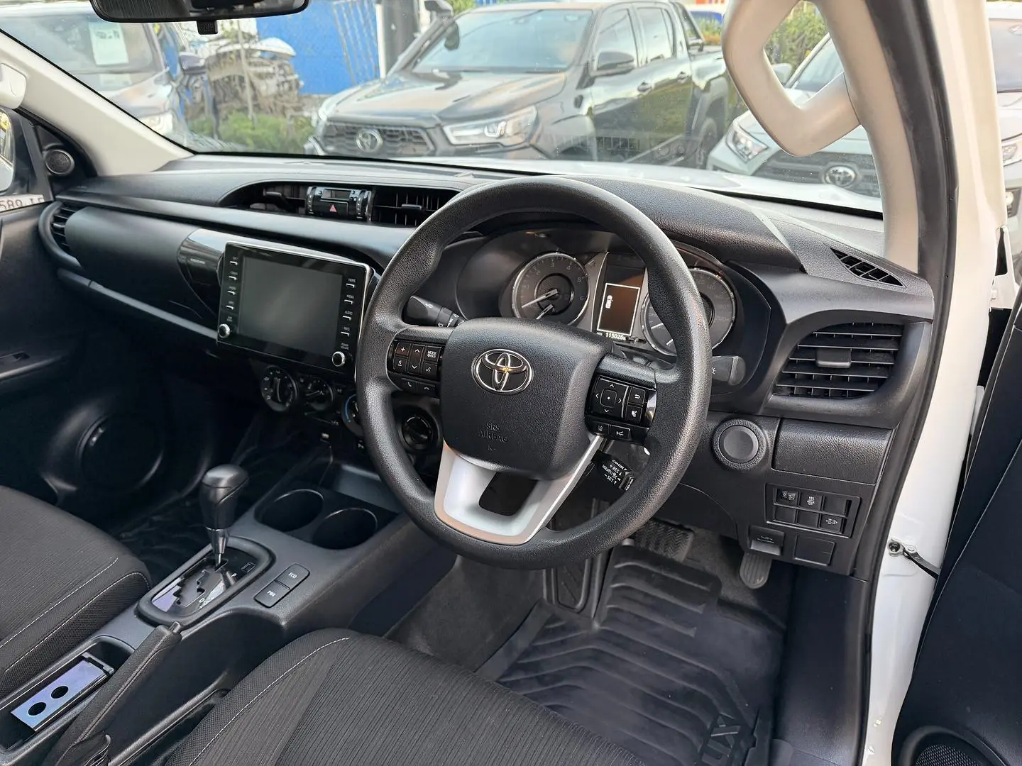 2022 Toyota Hilux Gallery Image 4