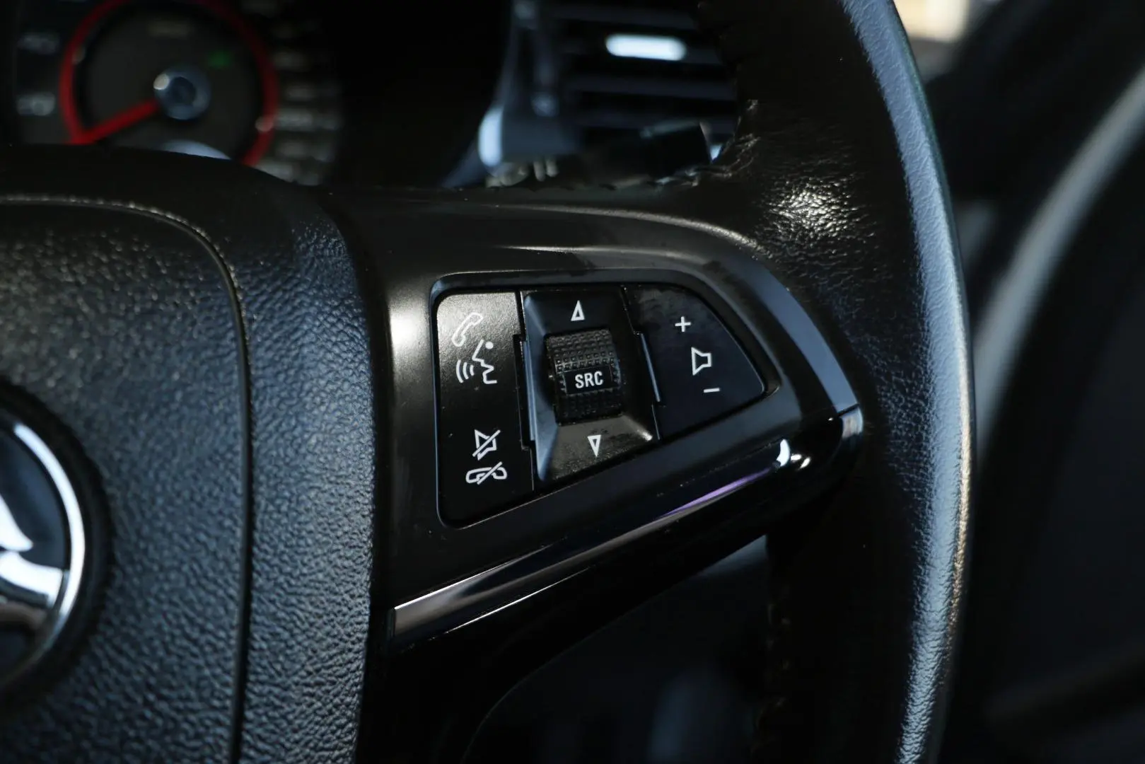 2017 Holden Commodore Gallery Image 15