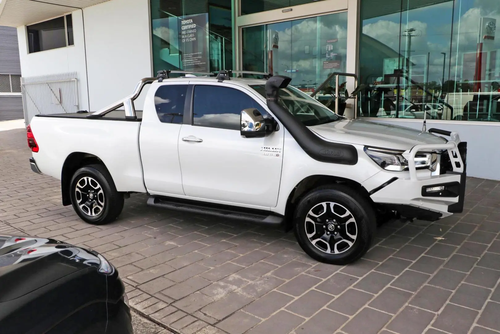 2022 Toyota Hilux Gallery Image 7