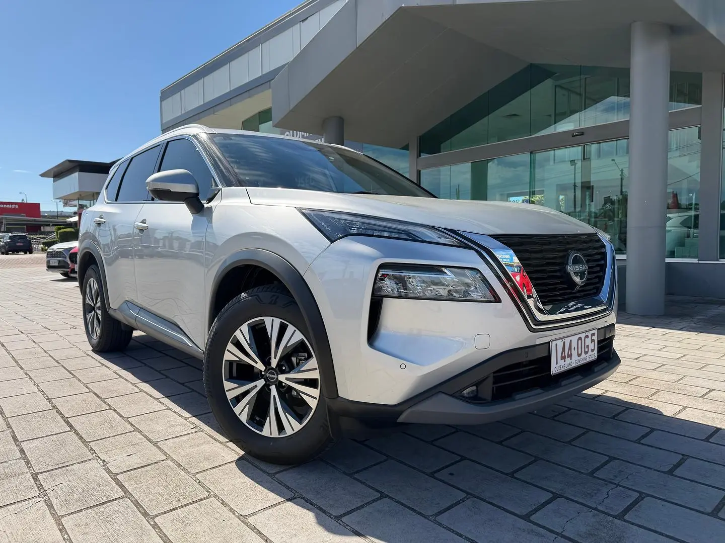 2022 Nissan X-TRAIL Gallery Image 1