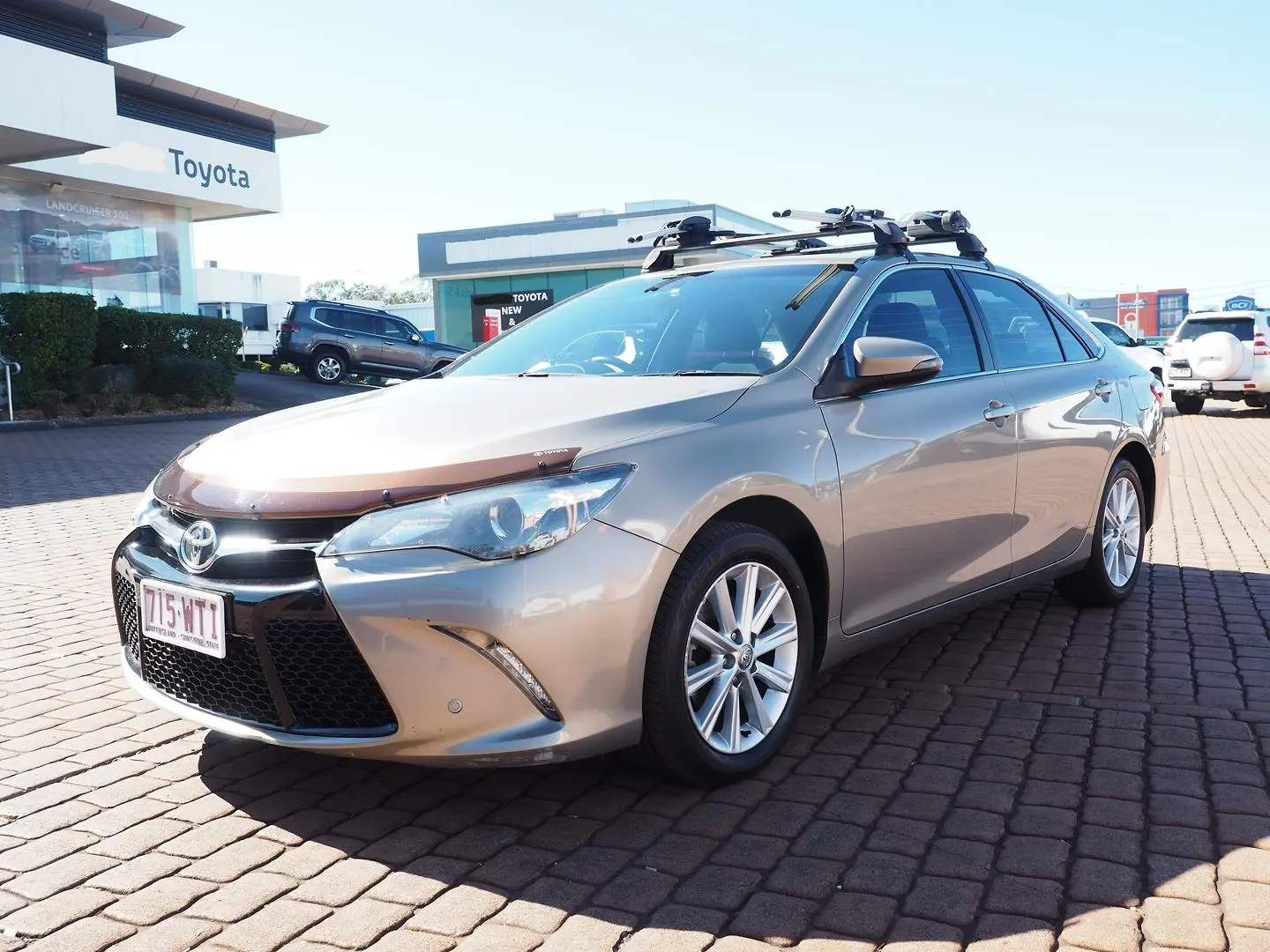 2016 Toyota Camry Gallery Image 11