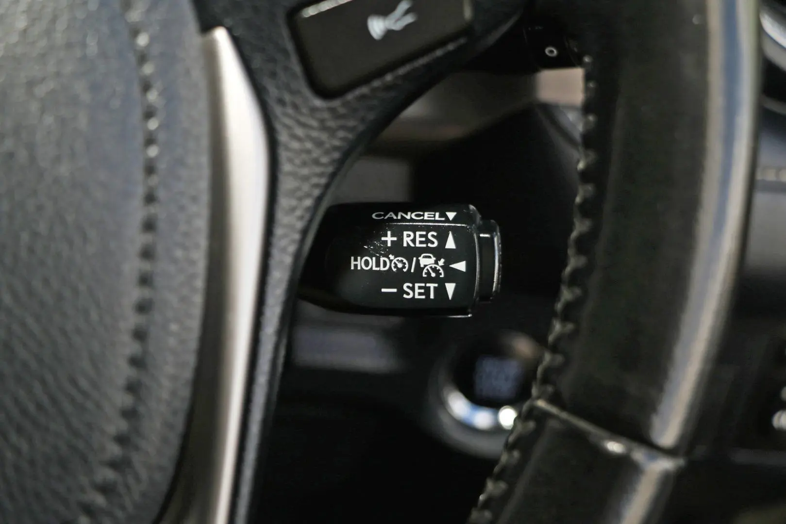 2018 Toyota RAV4 Gallery Image 14