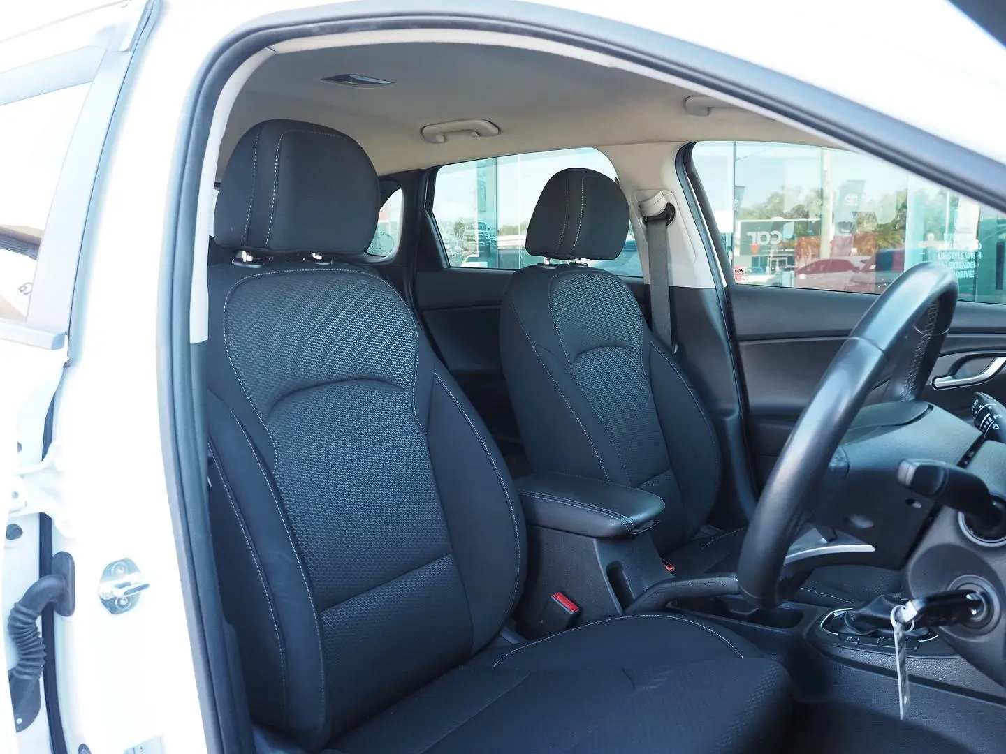 2018 Hyundai i30 Gallery Image 9