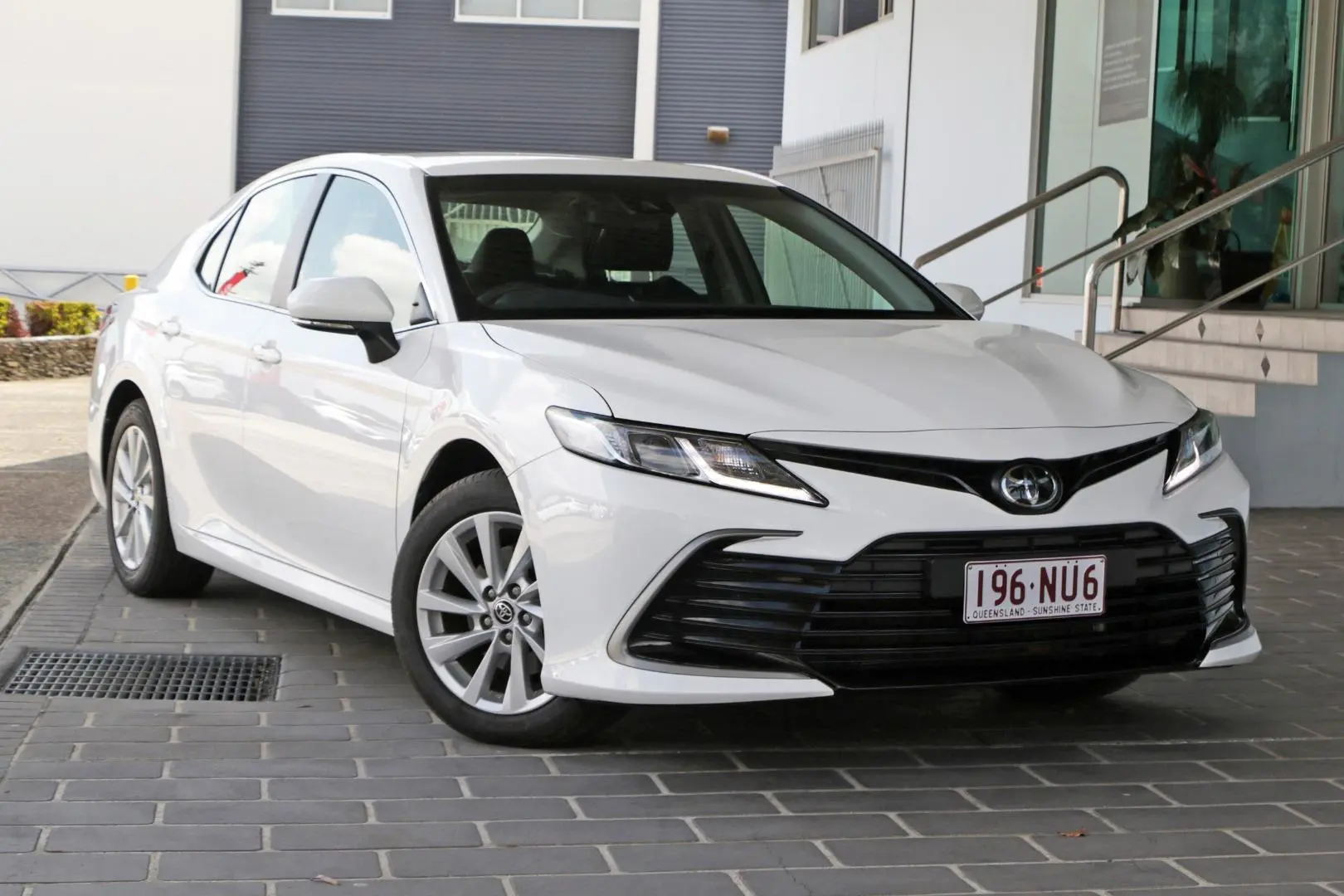 2024 Toyota Camry Gallery Image 1