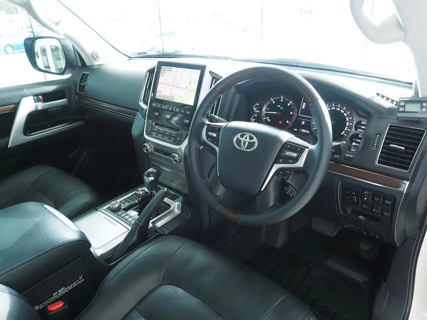 2018 Toyota Landcruiser Gallery Image 4