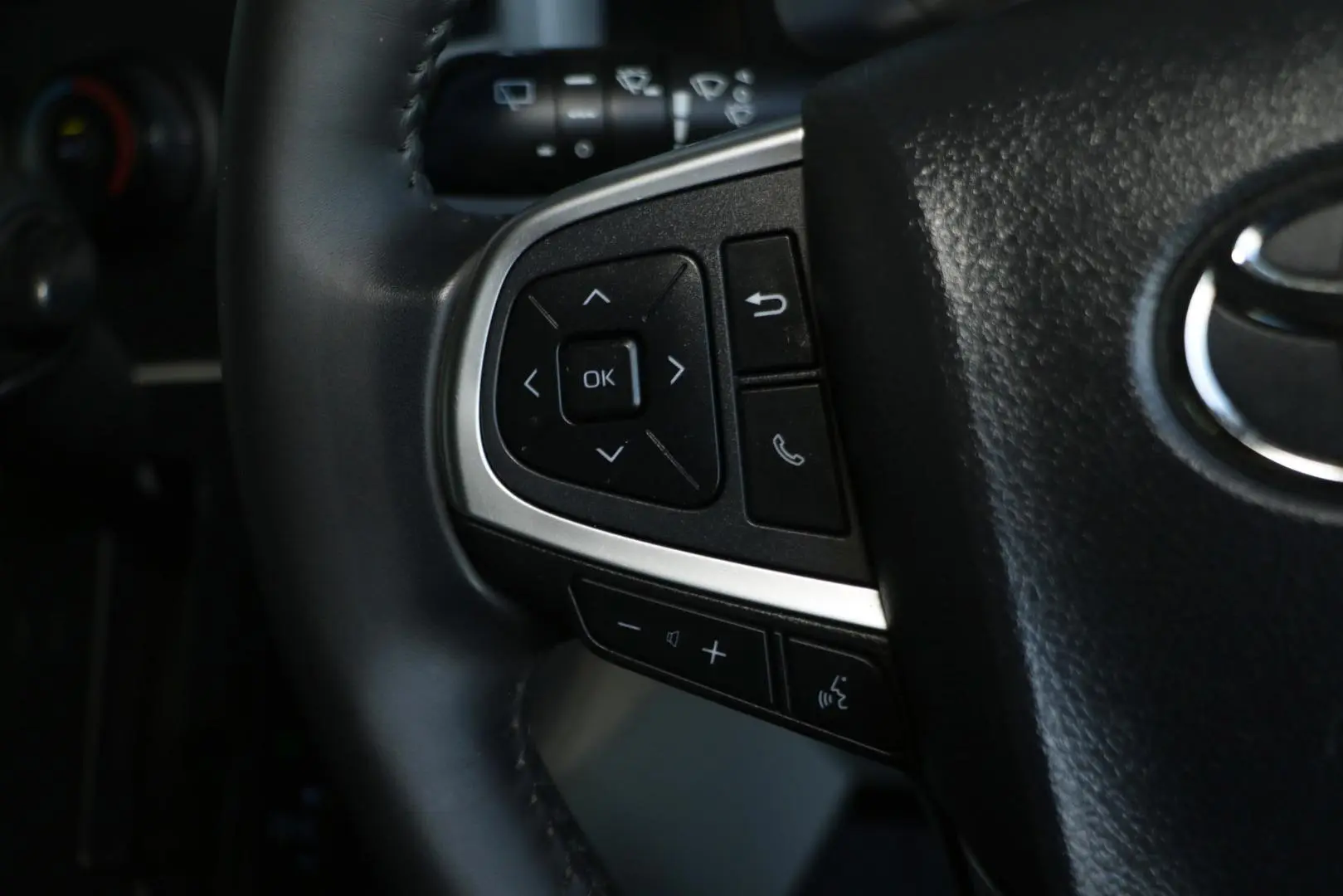 2024 Toyota Hiace Gallery Image 12