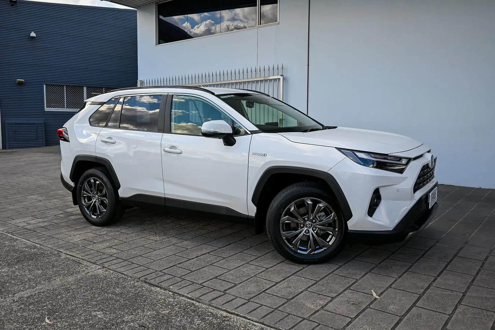 2022 Toyota RAV4 Gallery Image 1